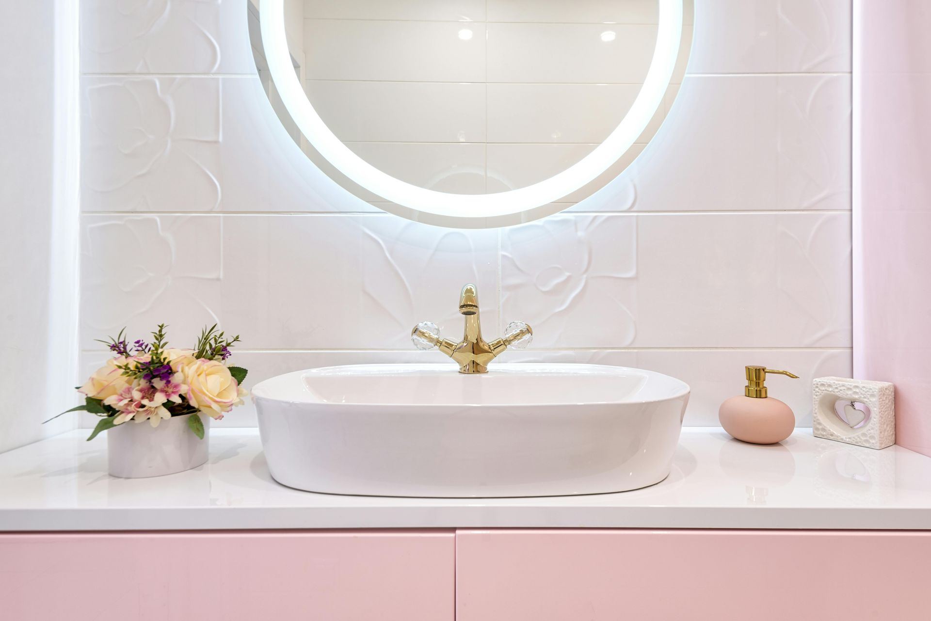 Compact custom vanity elevating a small bathroom